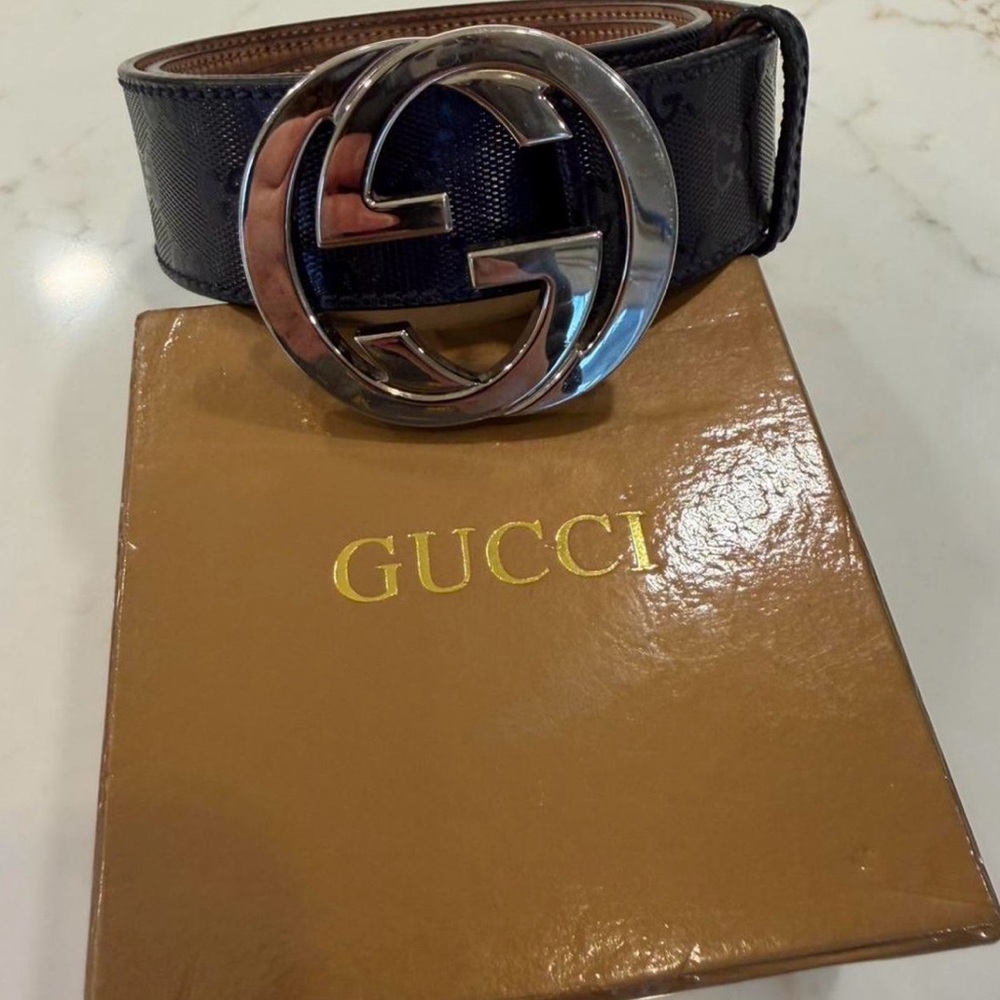 Gucci Navy Leather Belt with Silver Buckle